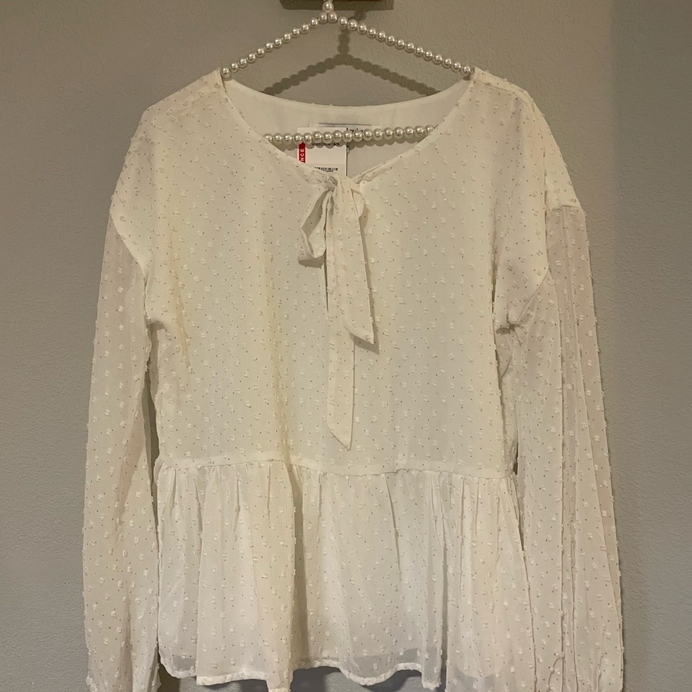 Cupcakes & Cashmere White Tie Front Peplum Blouse - Small